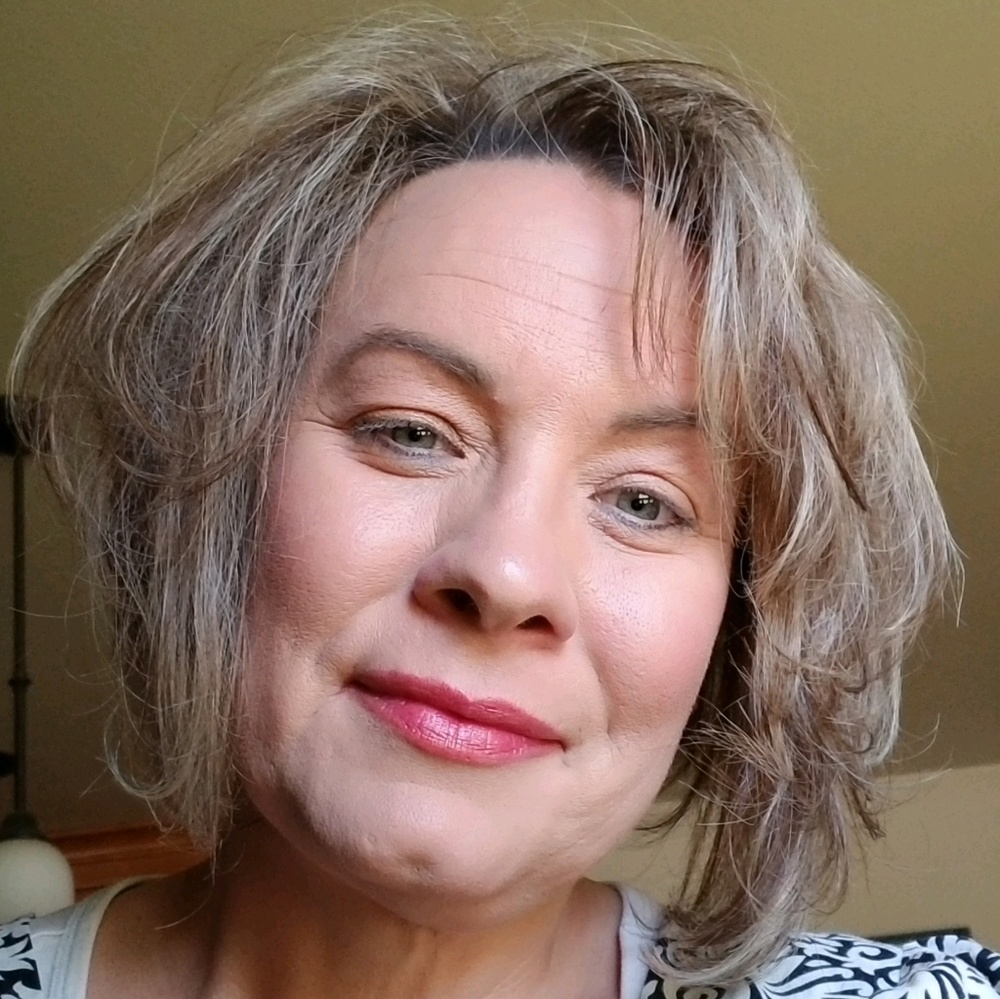 Meet your Posher, Deana